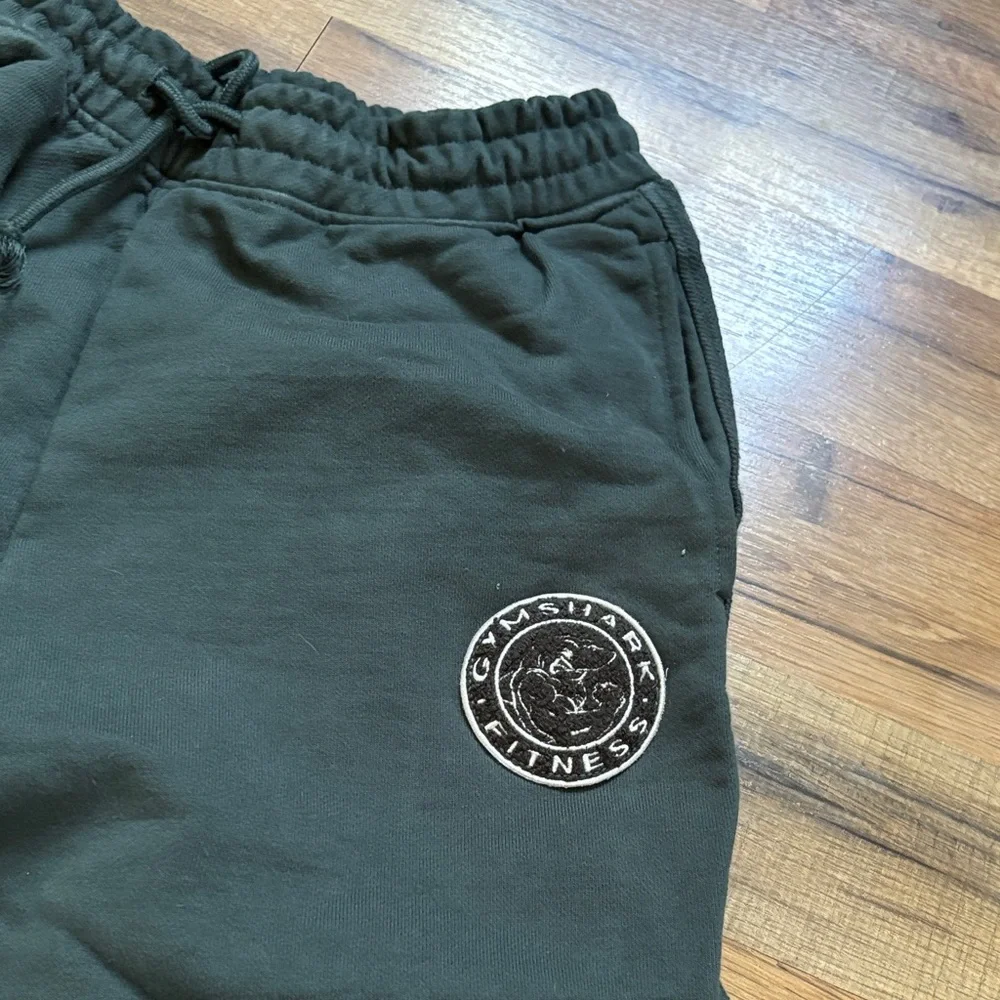 Gymshark Legacy Cargo Joggers - Picture 5 of 5